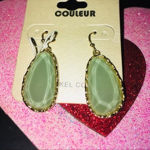 Couleur Lead and nickel complacent NWT